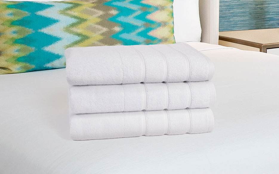 Beau Rivage Striped Trim Bath Towel