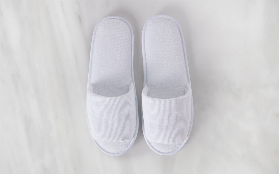 Beau Rivage Textured Slippers